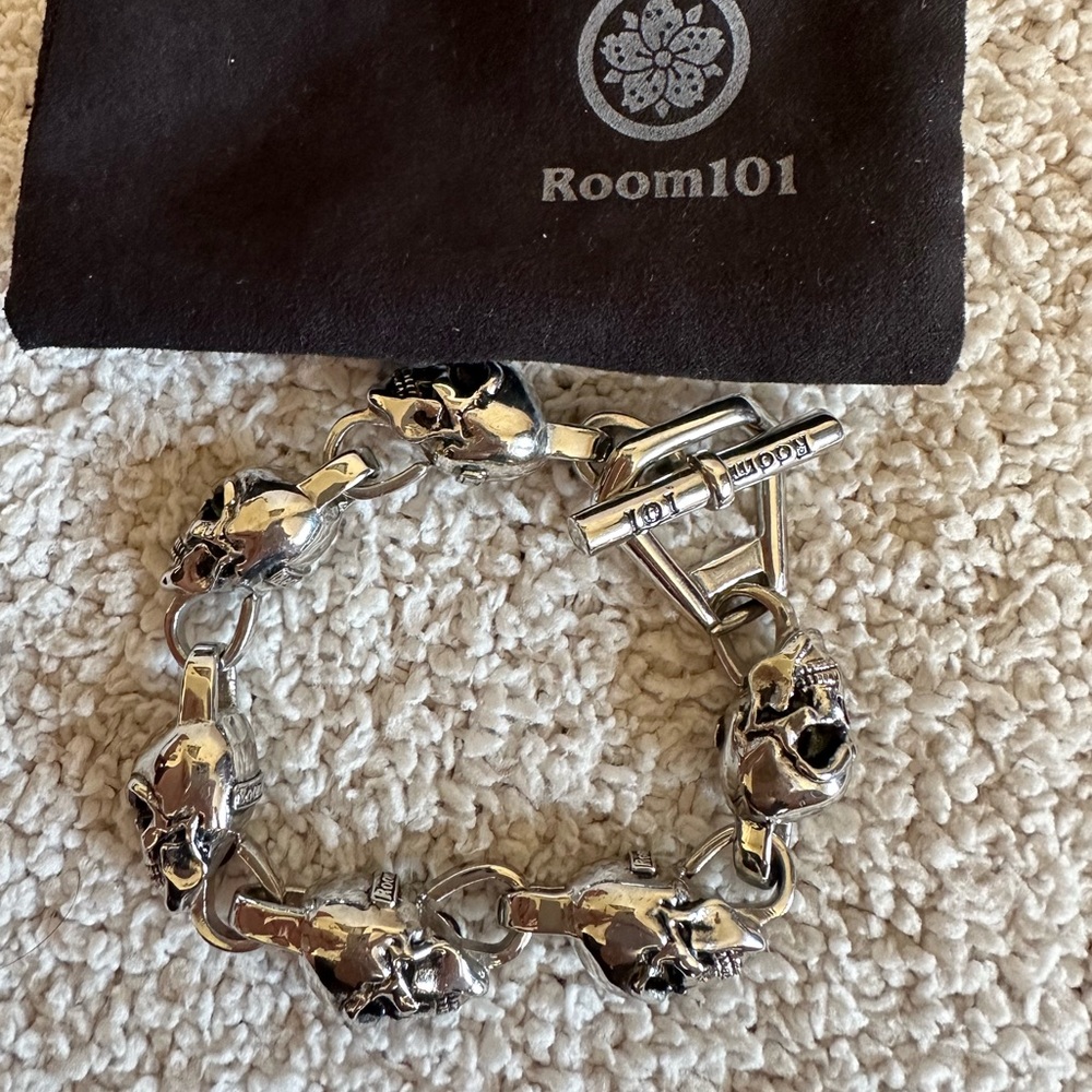 ‼️NEW ROOM 101 BRACELET ‼️